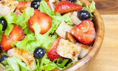 Springtime Salad with Chicken and Berries