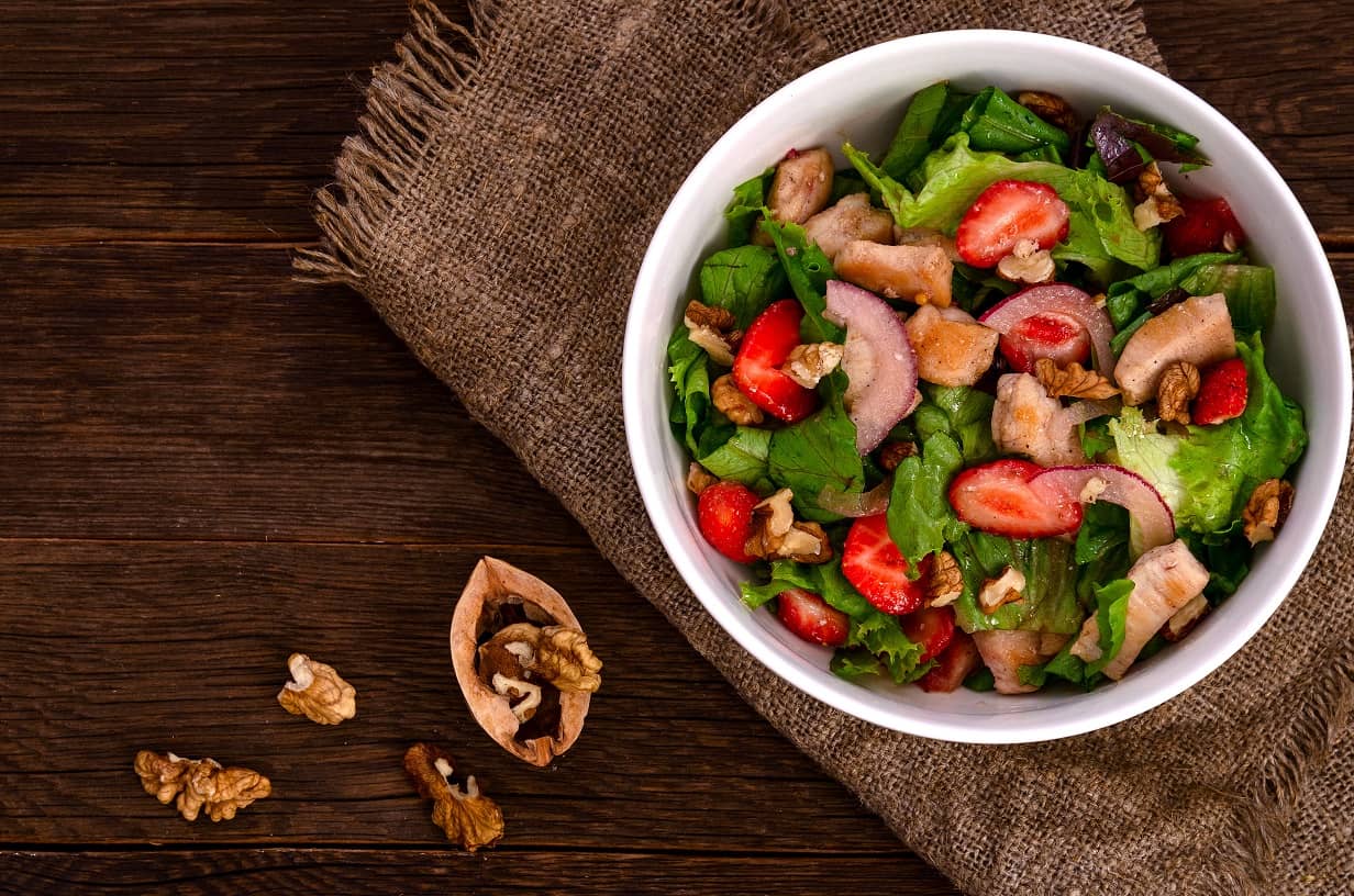 Strawberry Salad with Balsamic Dressing - LiverSupport.com